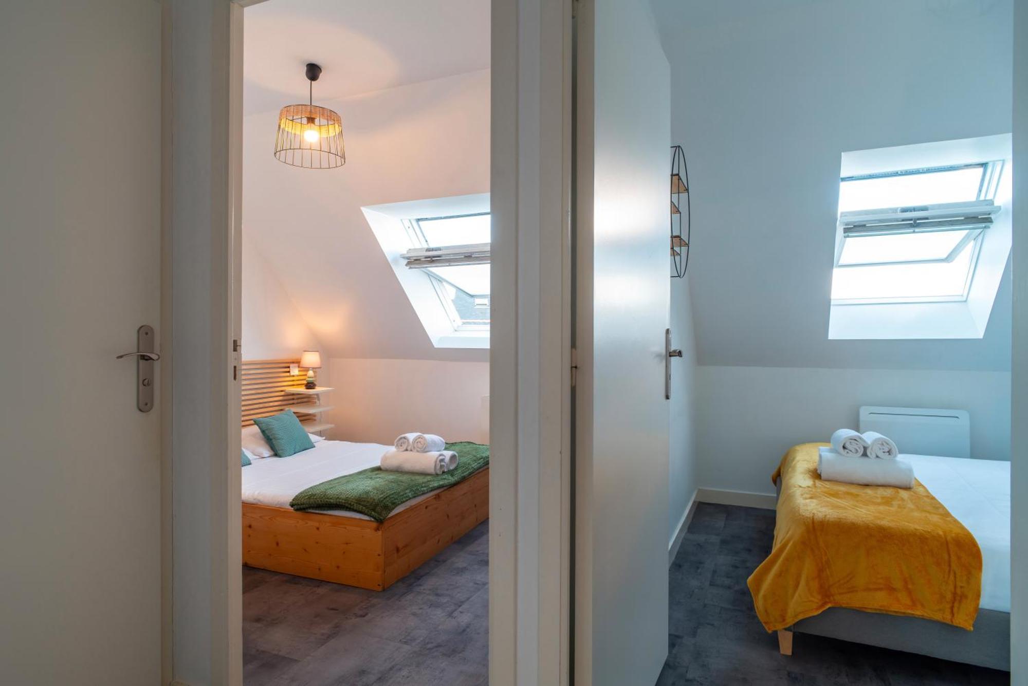 Apartment Le Saint-patern - T3 Centre-ville Et Garage Securise