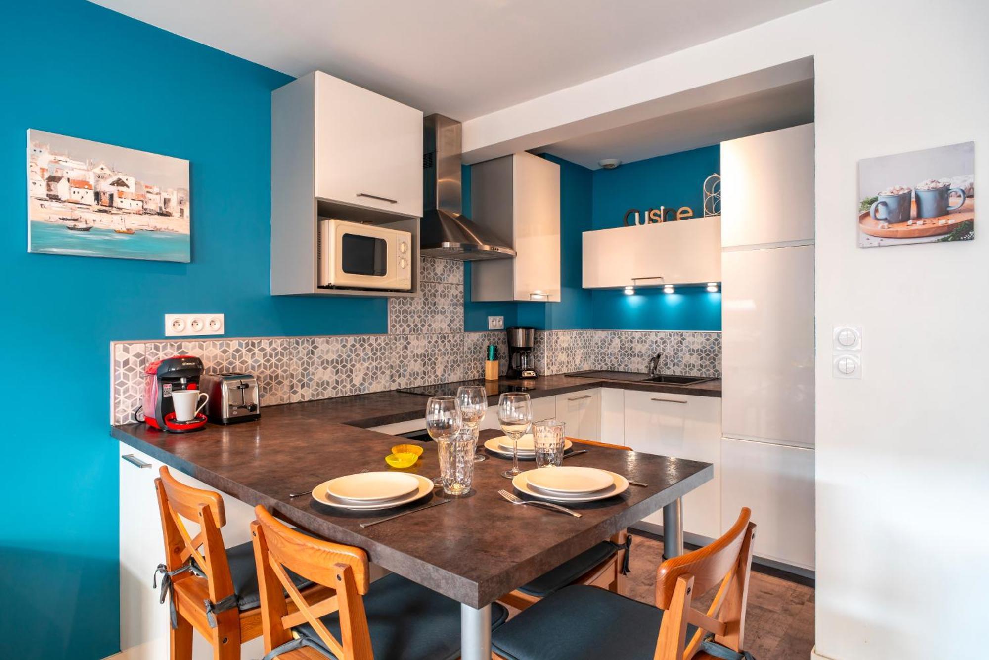 Apartment Le Saint-patern - T3 Centre-ville Et Garage Securise *